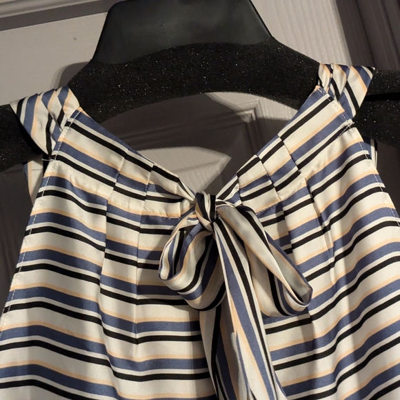 WHBM size small sleeveless blouse NWT - Picture 10 of 13